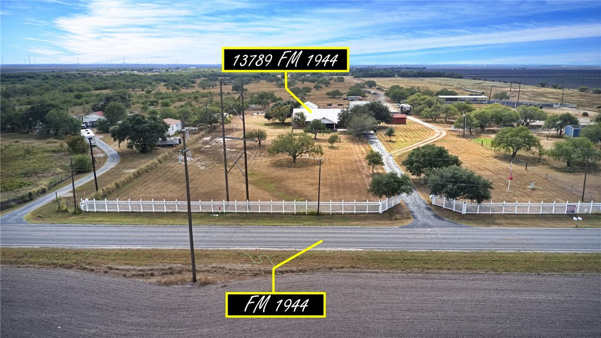 13789 Fm 1944 Property Photo 1