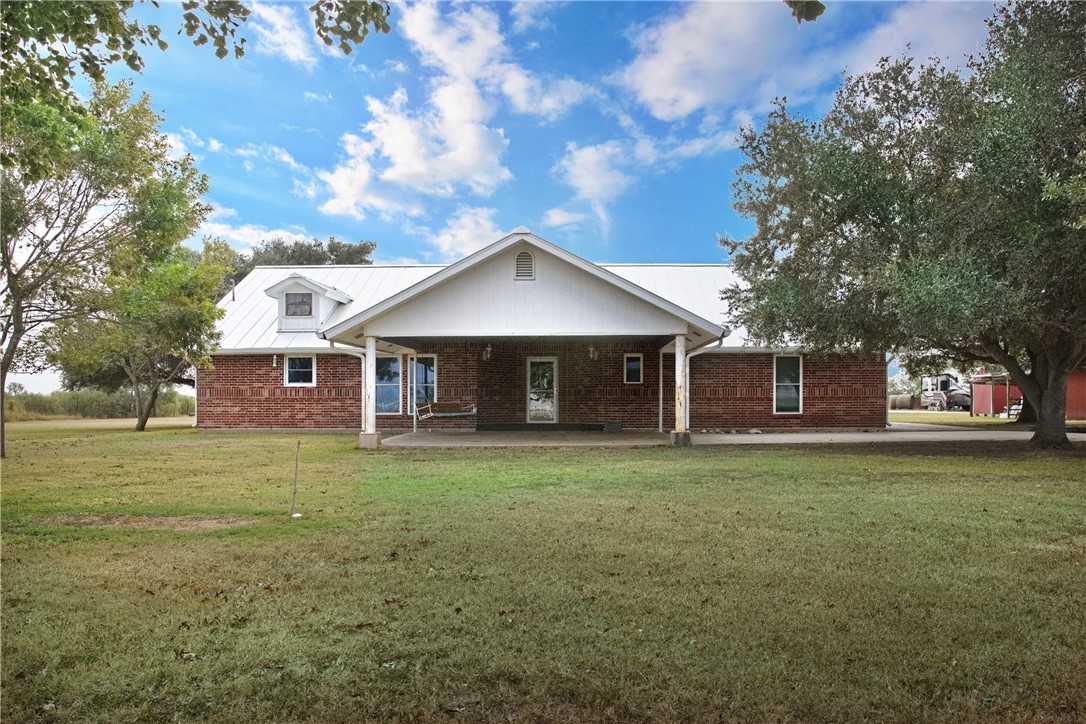 13789 Fm 1944 Property Photo 5
