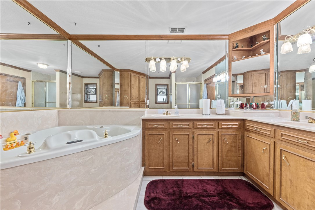 13789 Fm 1944 Property Photo 18
