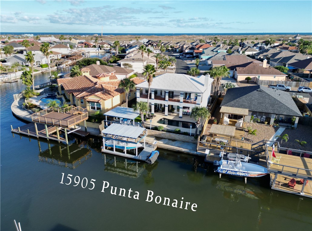 15905 Punta Bonaire Dr Property Photo 3