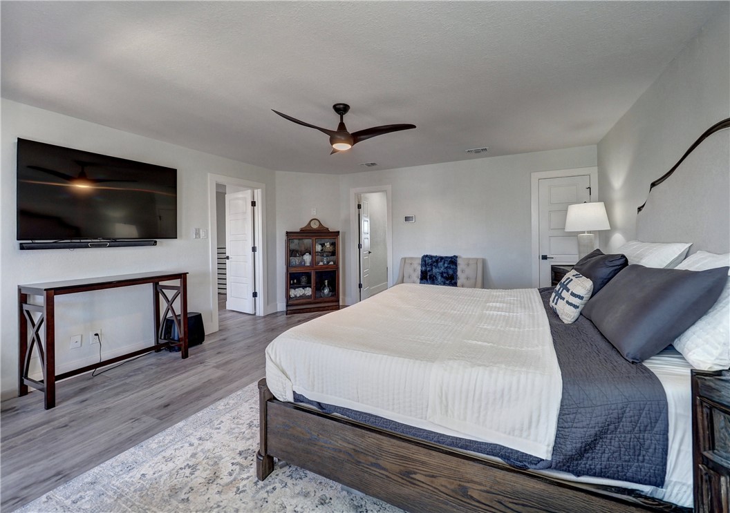 15905 Punta Bonaire Dr Property Photo 22