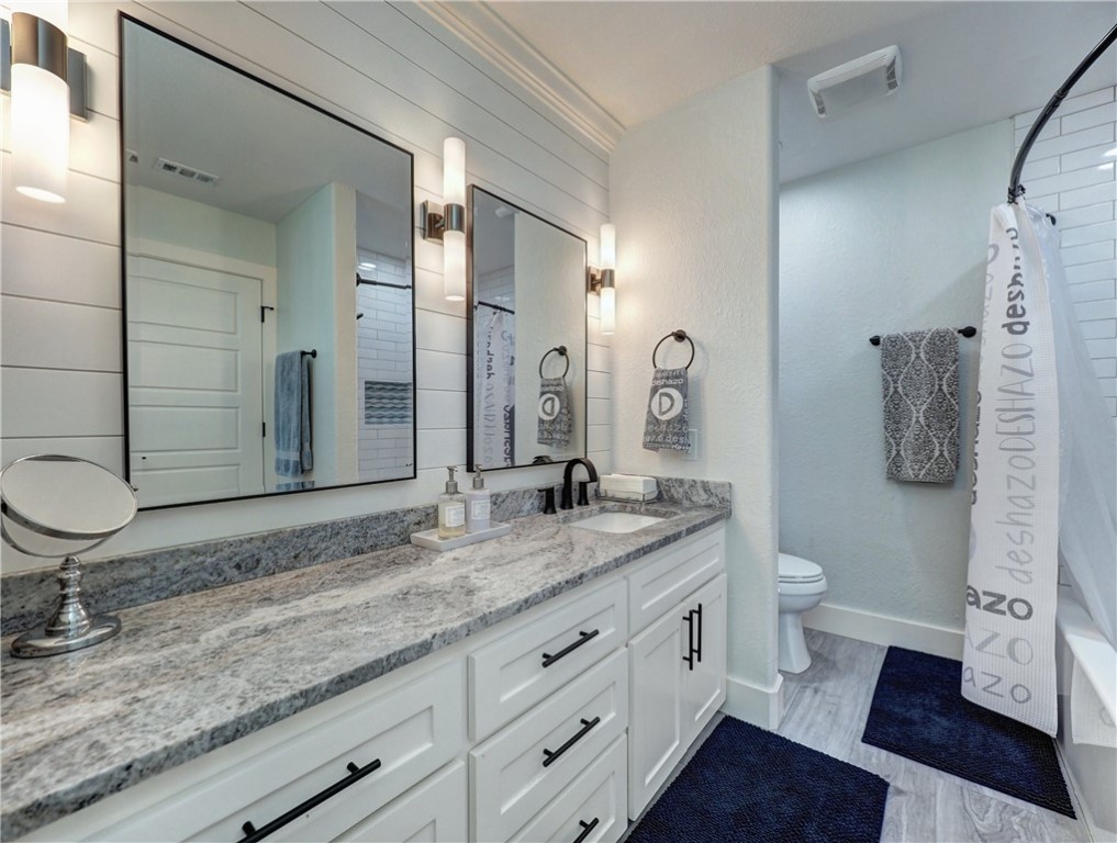 15905 Punta Bonaire Dr Property Photo 28