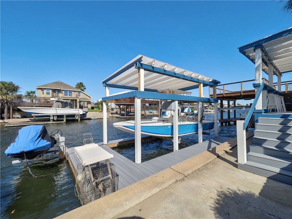 15905 Punta Bonaire Dr Property Photo 35