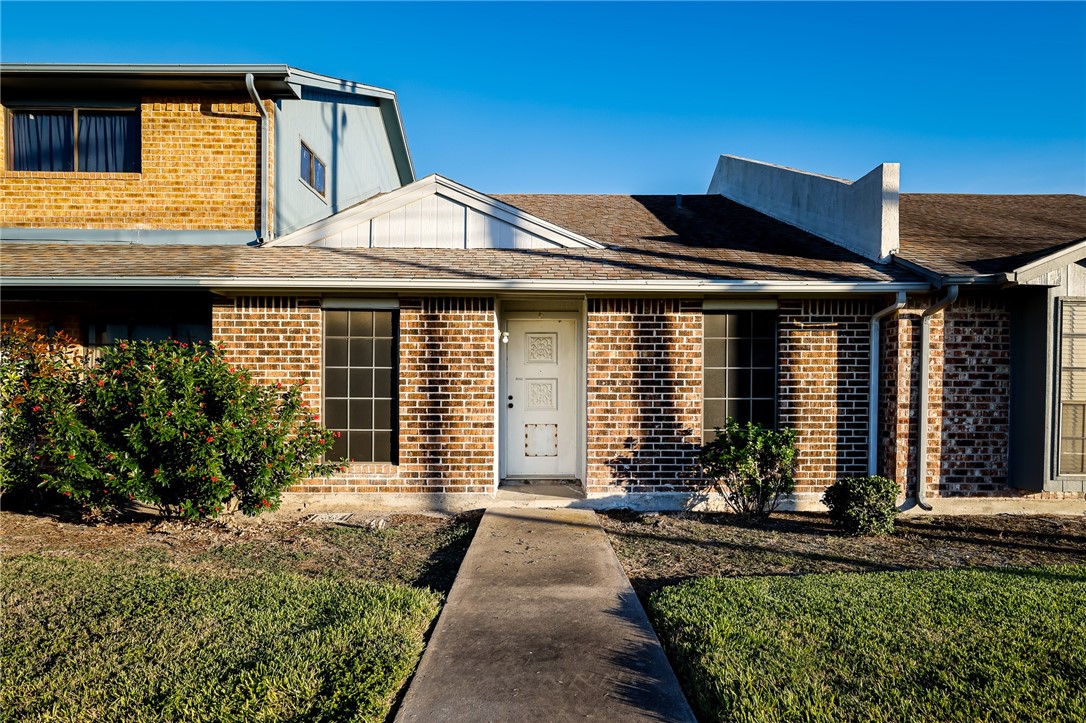 7201 Sparkle Sea Dr 6 Property Photo