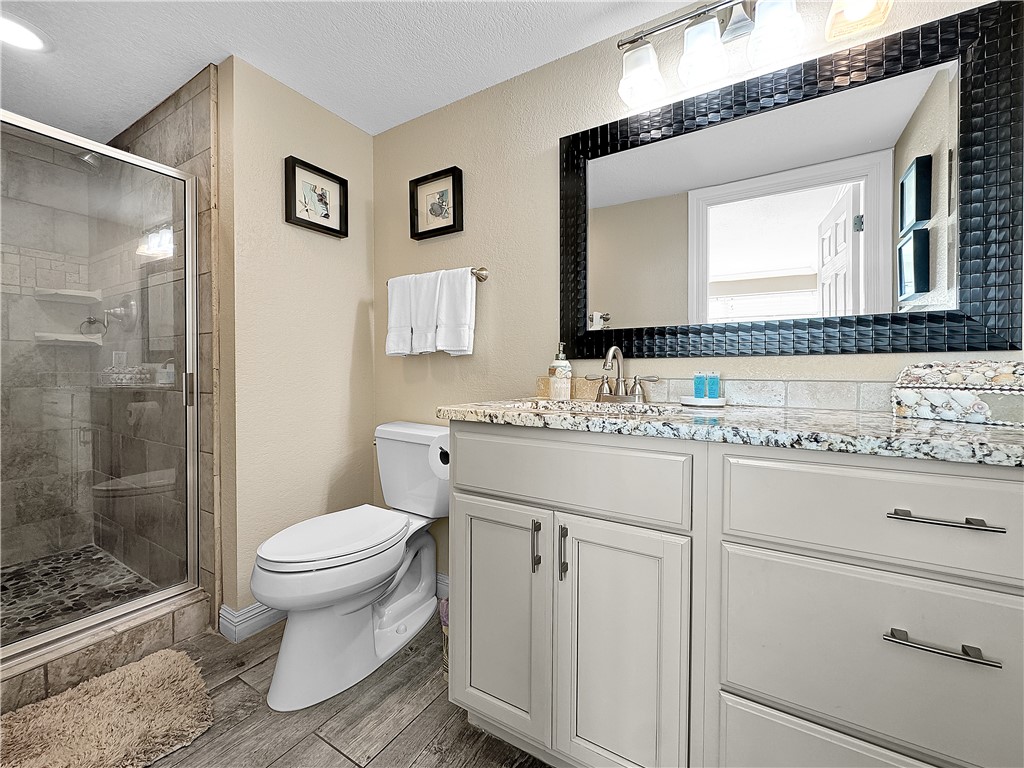 14810 Windward Dr 610 Property Photo 13