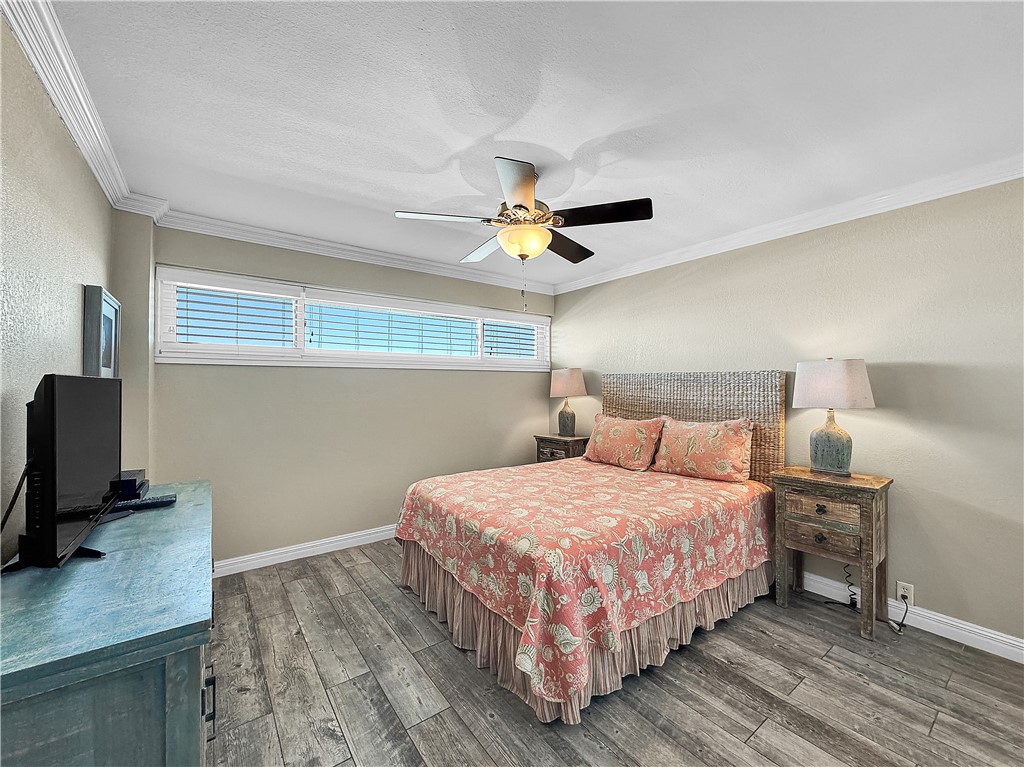 14810 Windward Dr 610 Property Photo 14