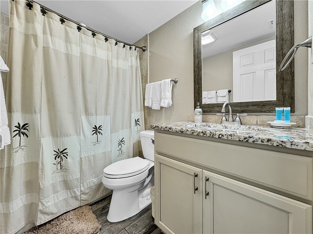 14810 Windward Dr 610 Property Photo 15