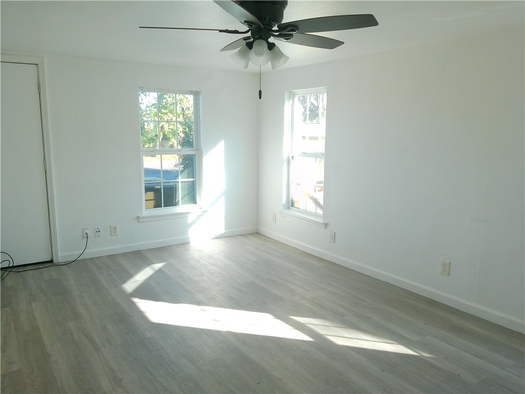 801 S Alameda St A Property Photo 5