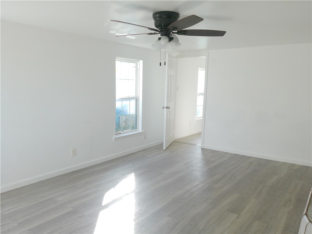 801 S Alameda St A Property Photo 6
