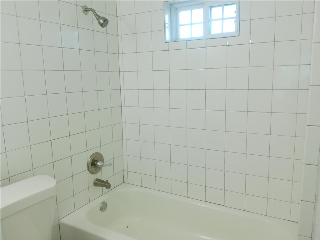 801 S Alameda St A Property Photo 7