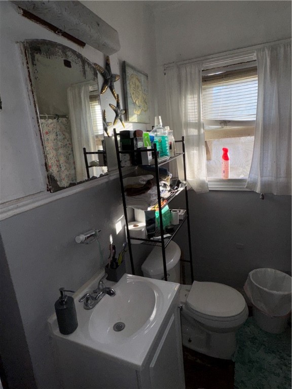 2506 Crews St Property Photo 2