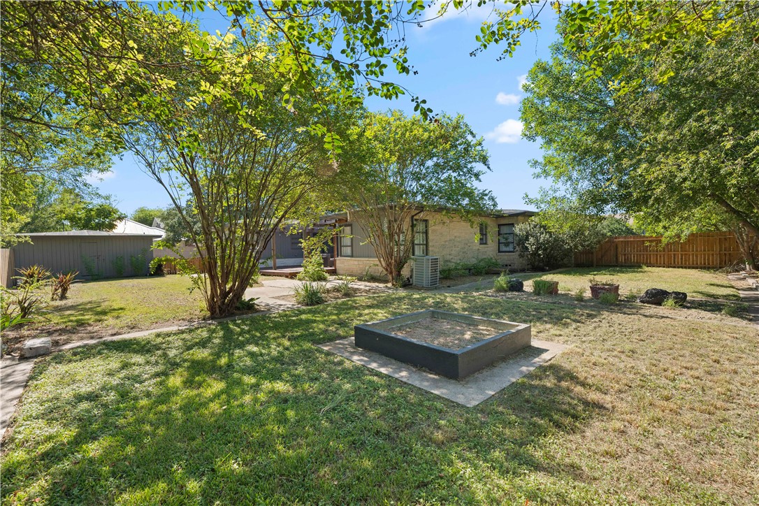 815 Louisiana Ave Property Photo 22