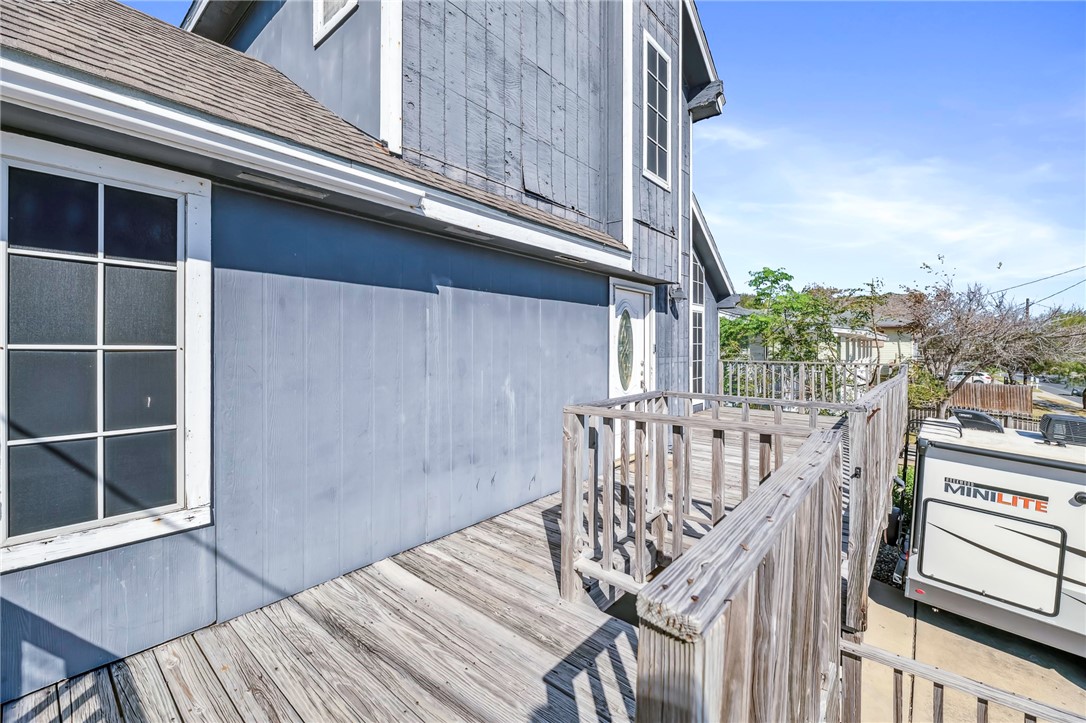 3222 Laguna Shores Road Property Photo 8