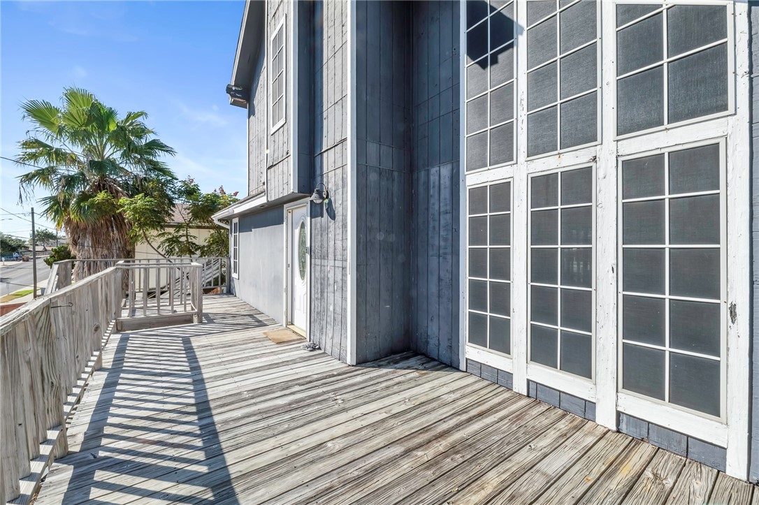 3222 Laguna Shores Road Property Photo 10