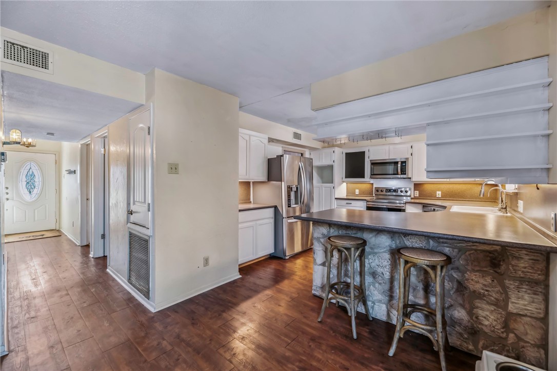 3222 Laguna Shores Road Property Photo 15