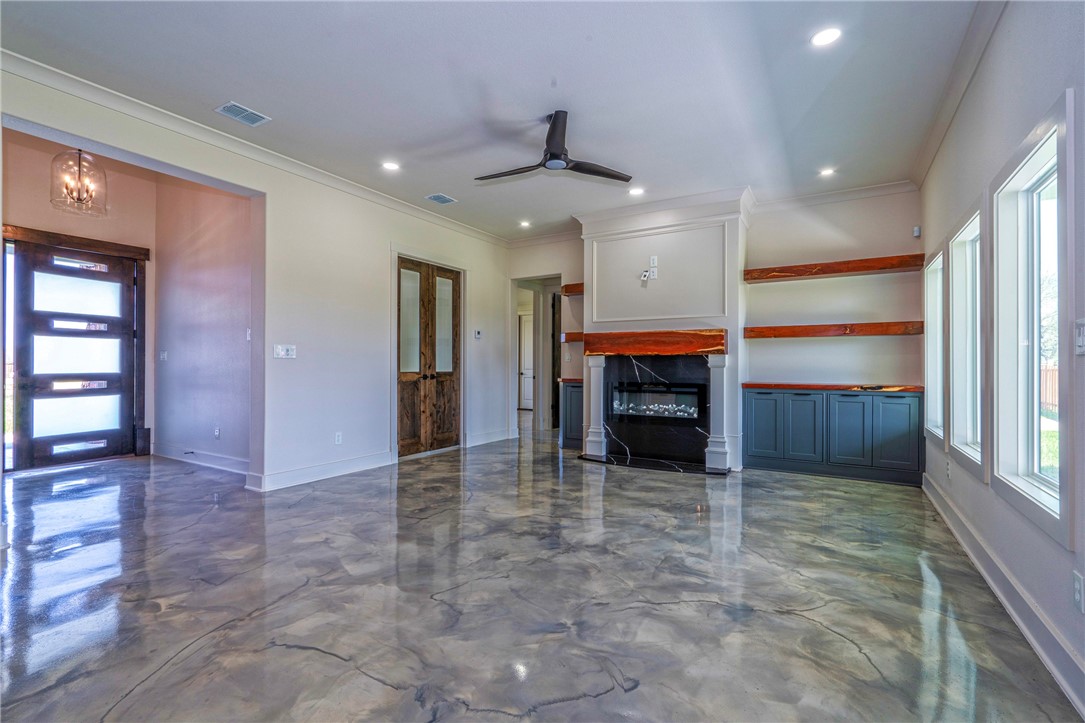 5490 Lonesome Dove Property Photo 7