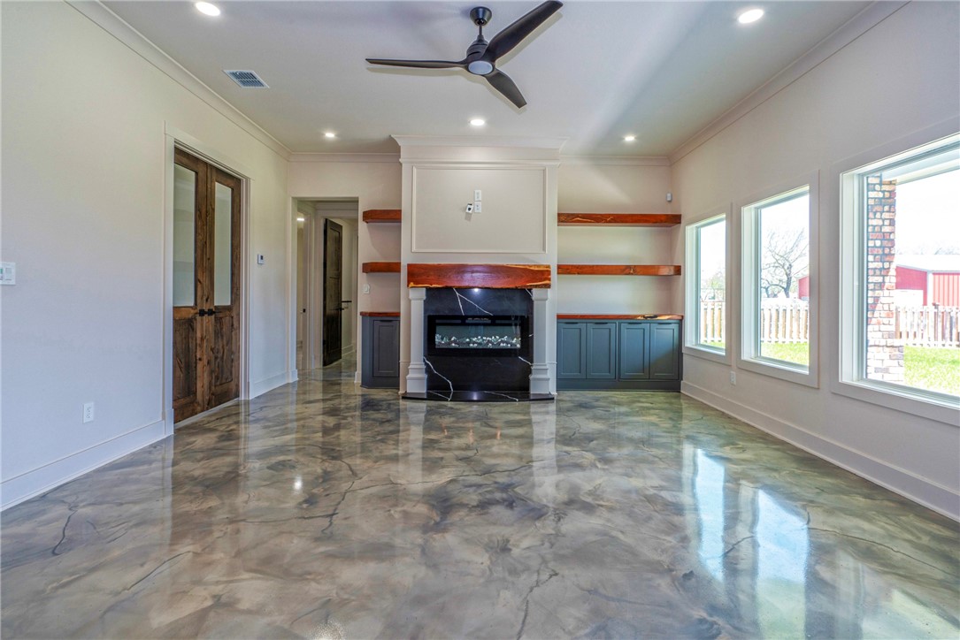 5490 Lonesome Dove Property Photo 8