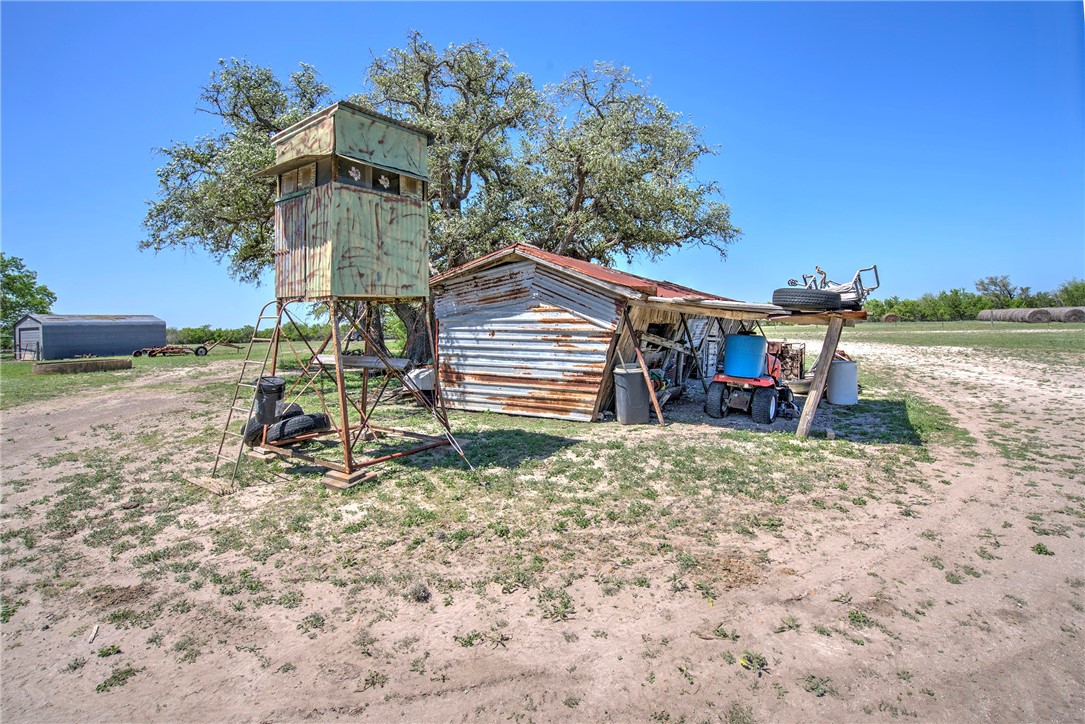 4003 Fm-1349 Property Photo 25