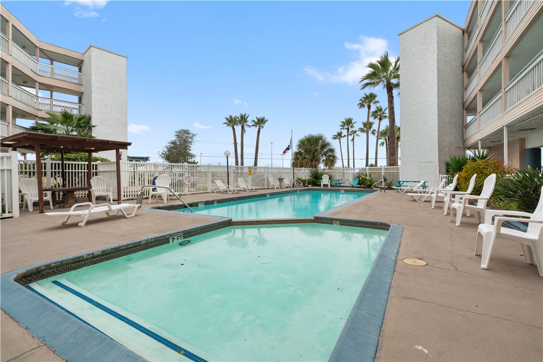 3938 Surfside Blvd 1200 Property Photo 10