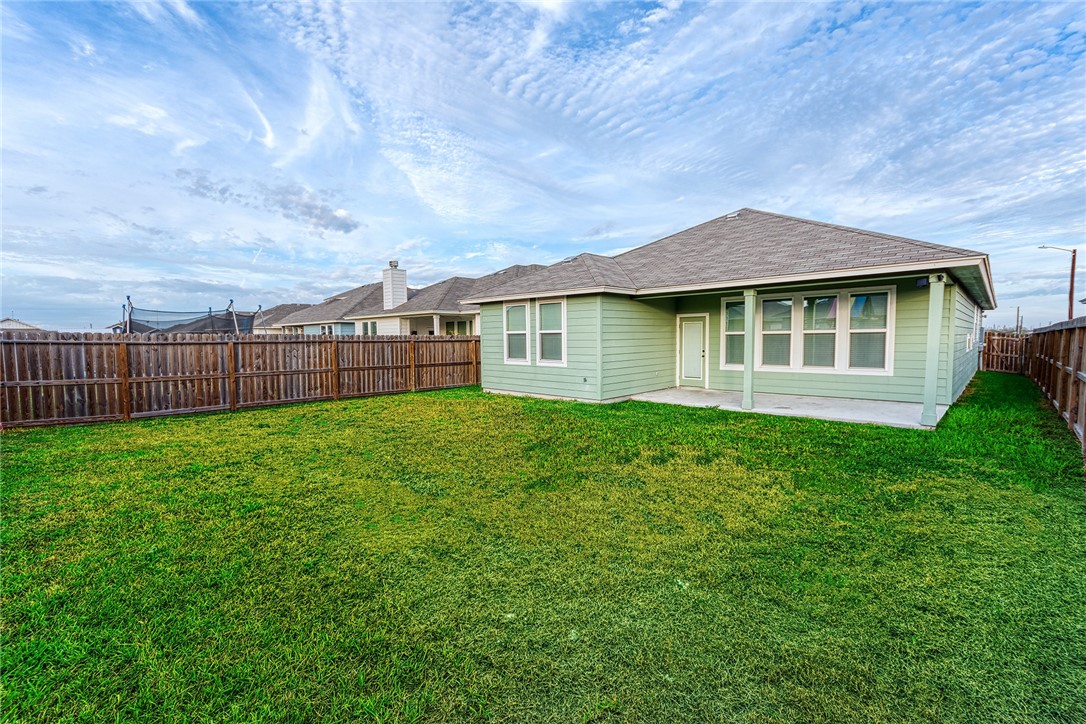 1725 Flagship Dr Property Photo 32