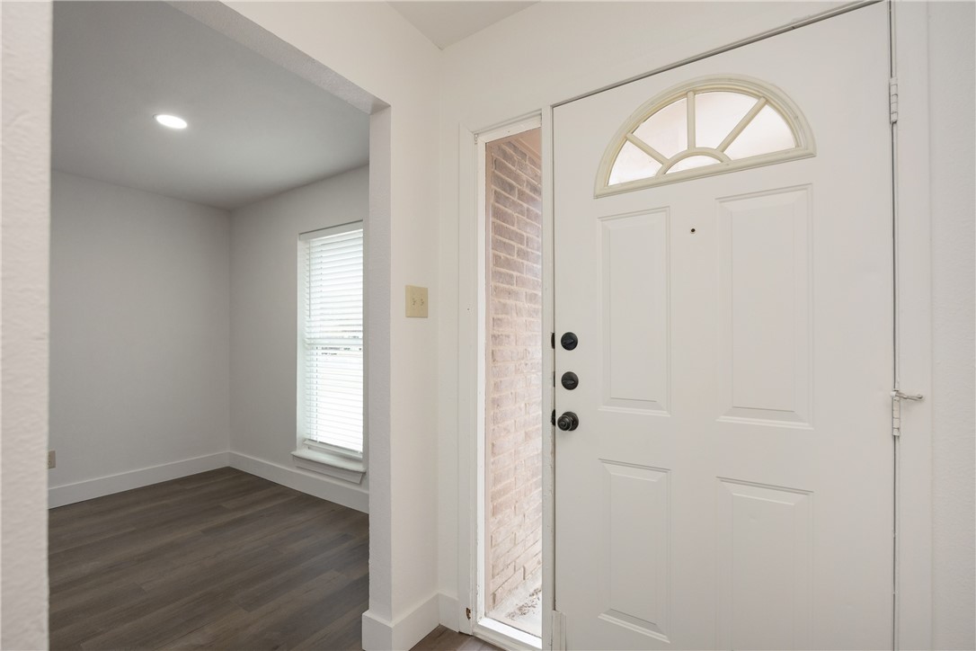 425 Antares Dr Property Photo 3