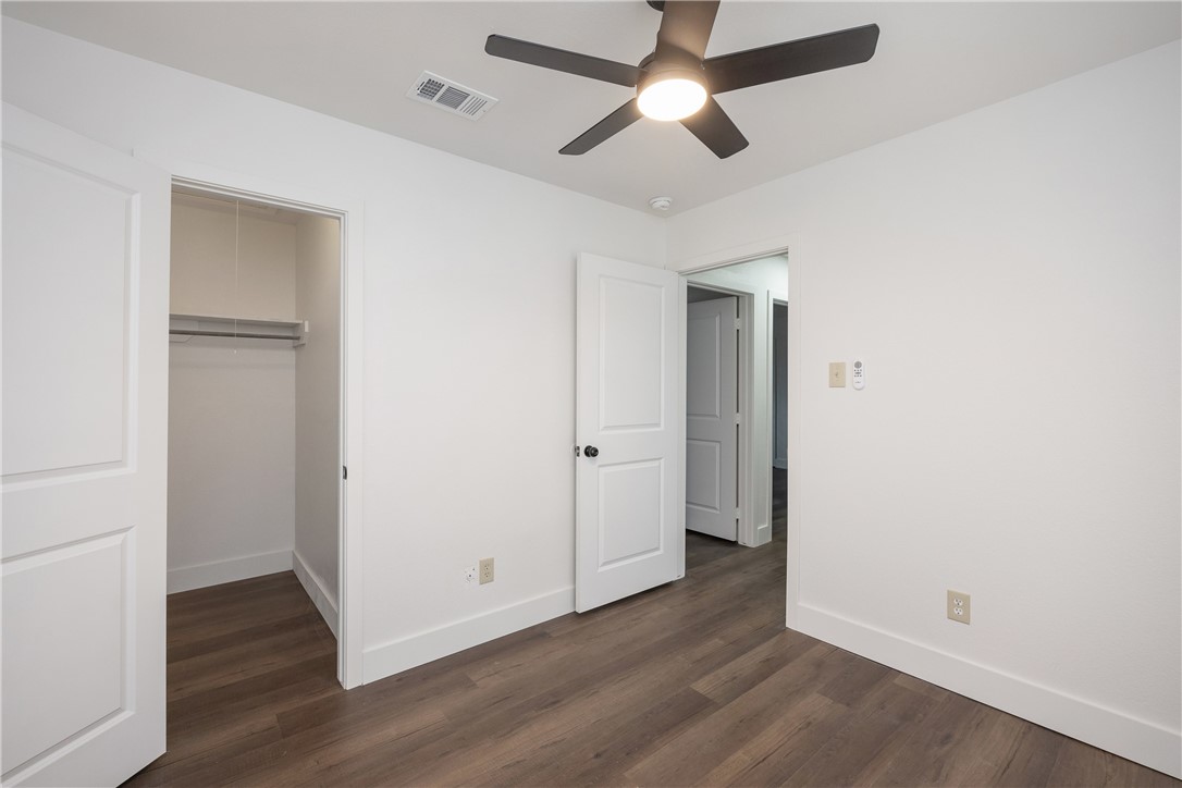 425 Antares Dr Property Photo 18