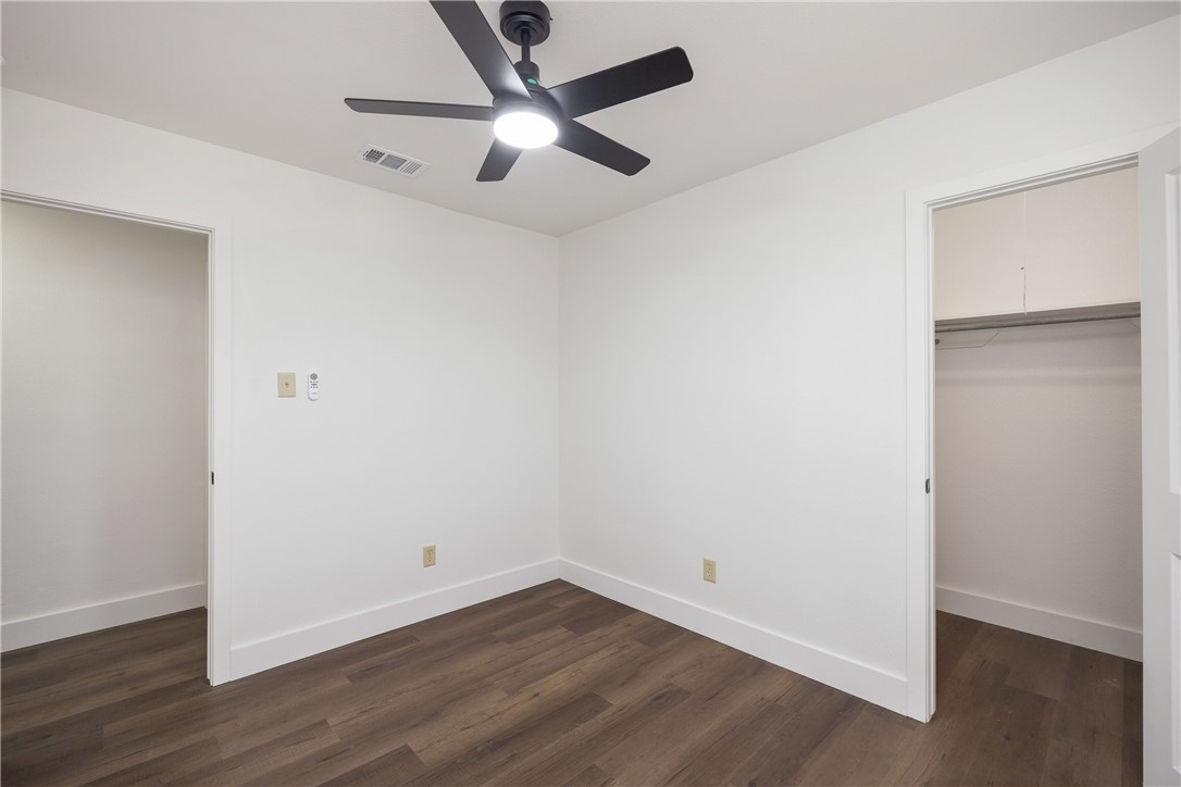 425 Antares Dr Property Photo 20