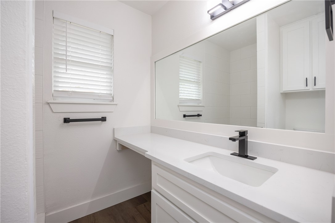 425 Antares Dr Property Photo 27