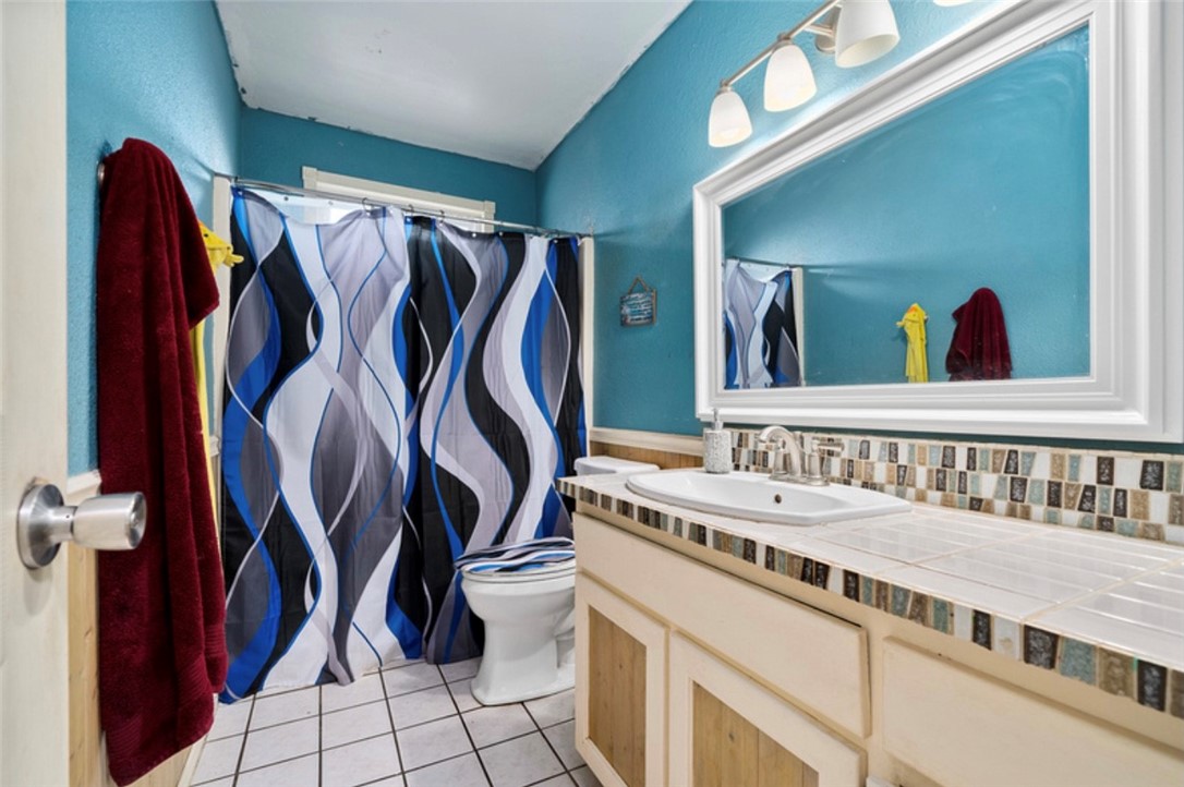 2175 Timberleaf Property Photo 18