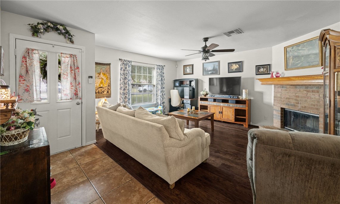 1722 Spanish Trai Property Photo 3