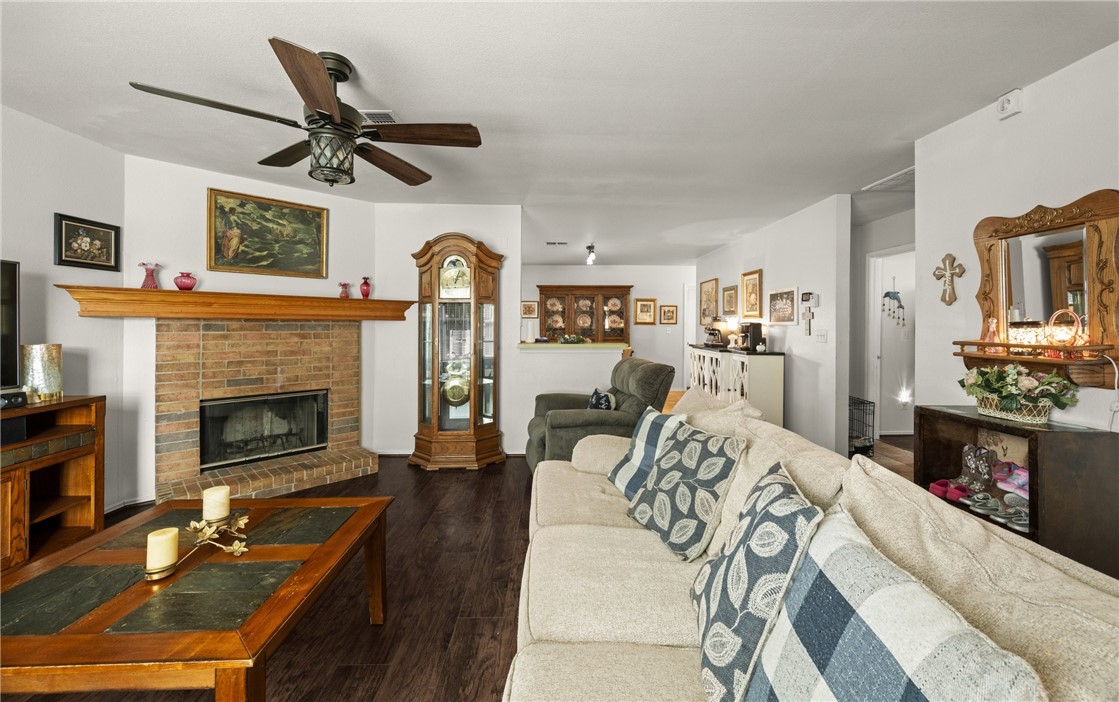 1722 Spanish Trai Property Photo 5
