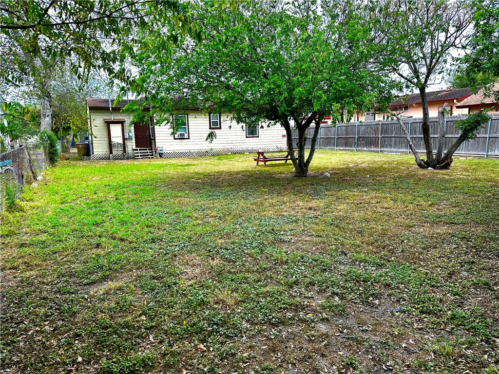 1705 Whiting Dr Property Photo 19