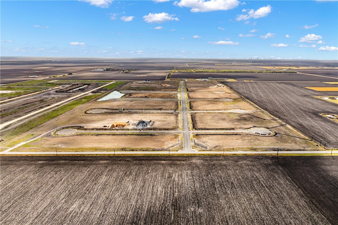 1478 Yo Ranch Dr Property Photo 8