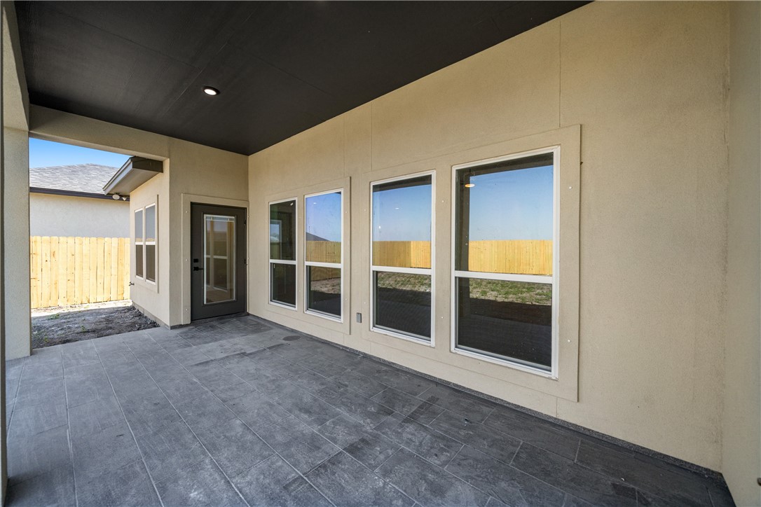 1474 Dragonstone Ct Property Photo 26