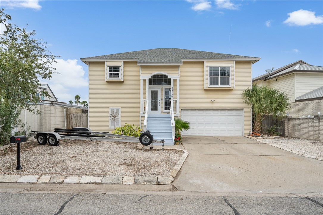 13750 Tajamar St Property Photo 3