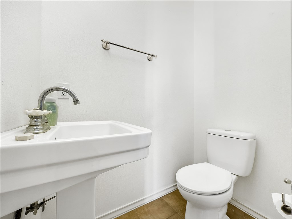 1034 Graham Property Photo 24