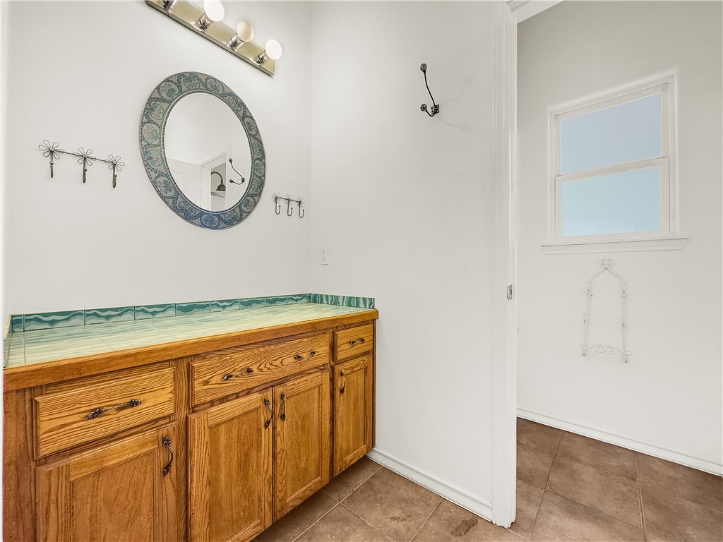 1034 Graham Property Photo 30