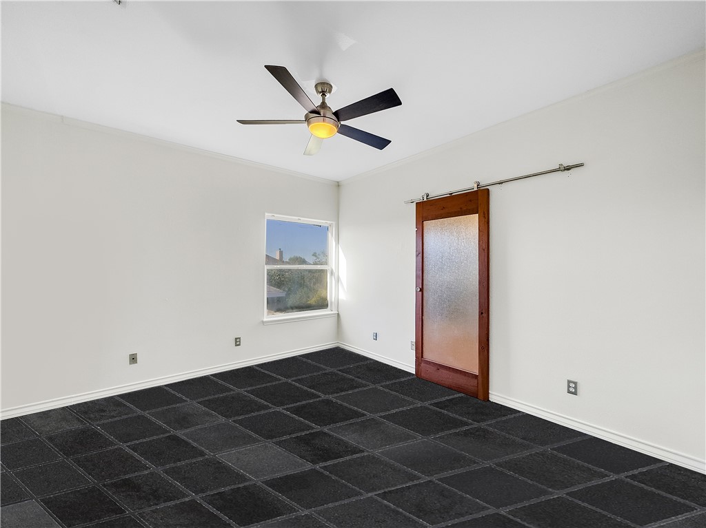 1034 Graham Property Photo 31