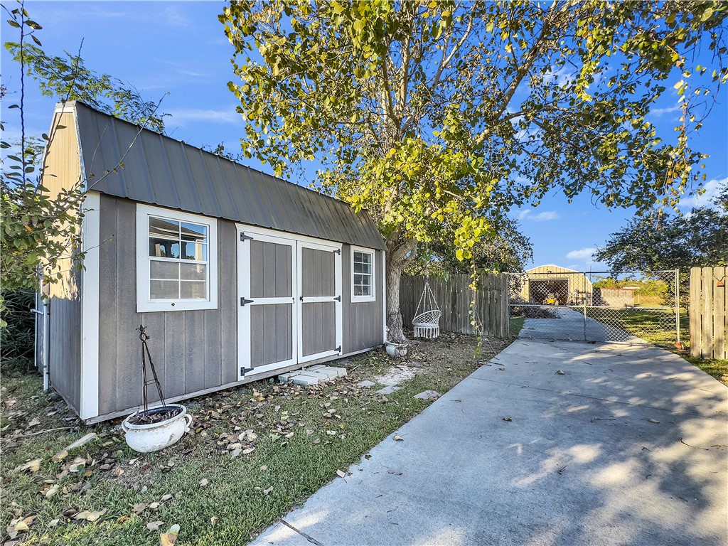 1034 Graham Property Photo 39