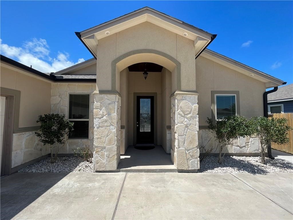 2229 Ruby Dr Property Photo 4
