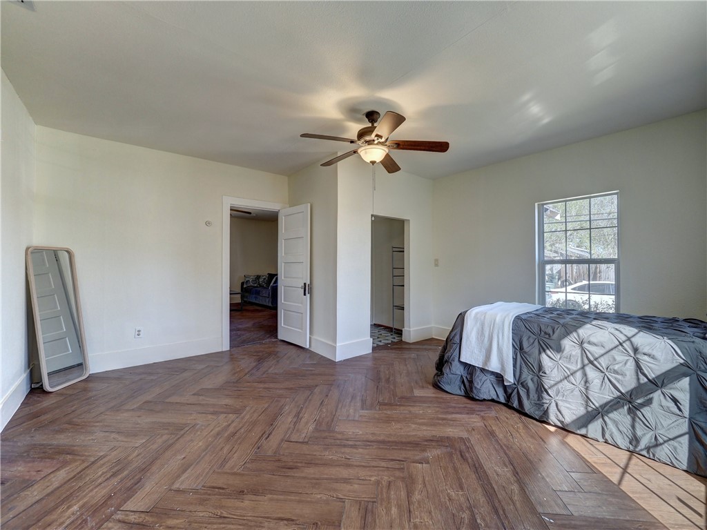 401 Harding St Property Photo 18