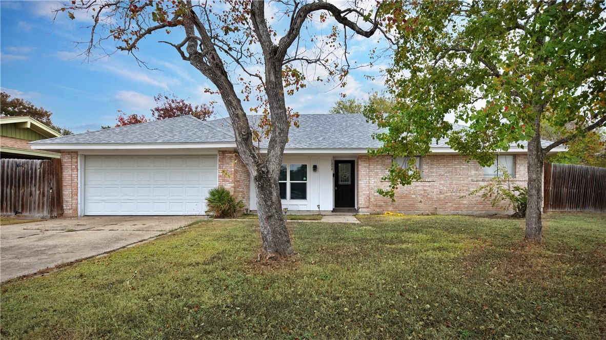 1224 Memorial Pkwy Property Photo