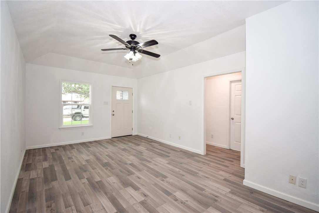 3013 Todd Property Photo 3
