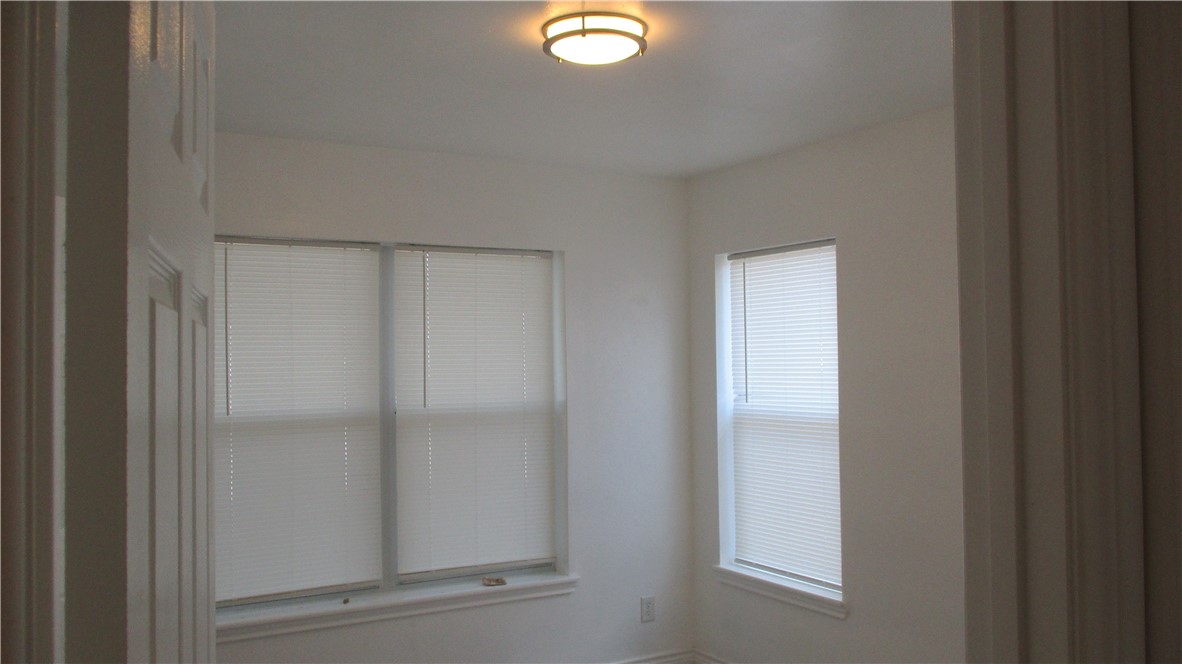529 S Francis St Property Photo 12