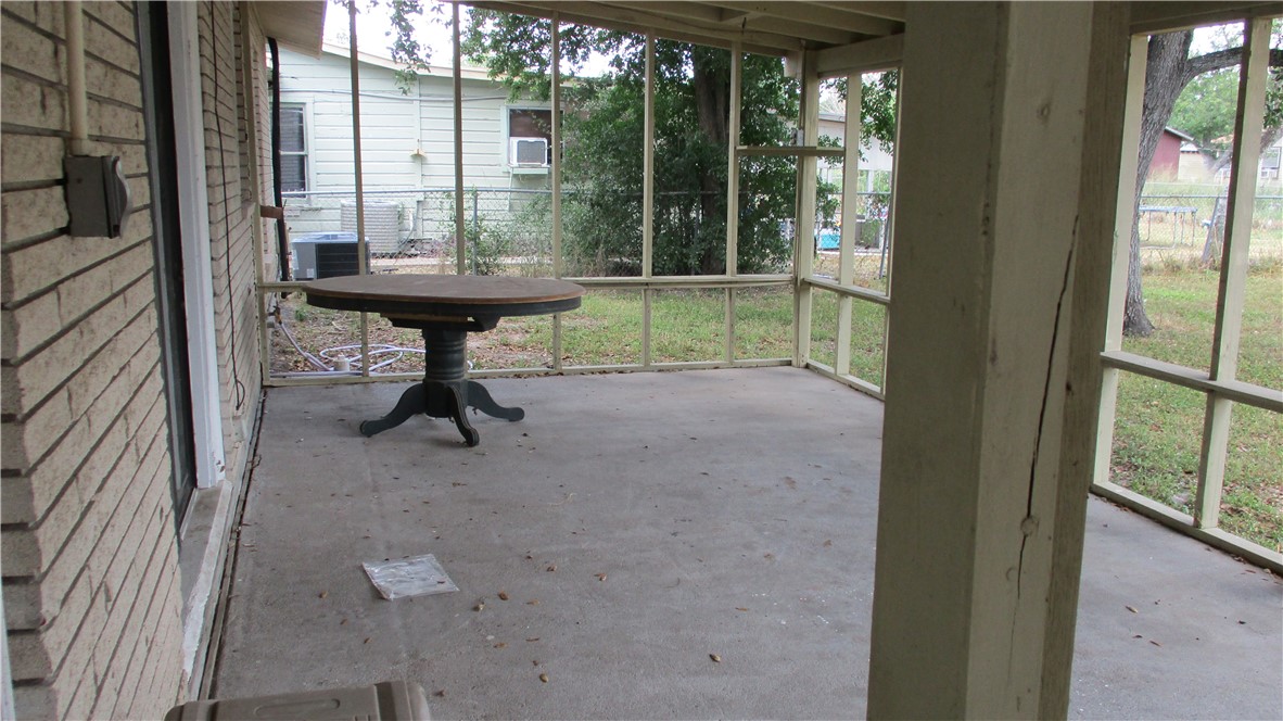 529 S Francis St Property Photo 28
