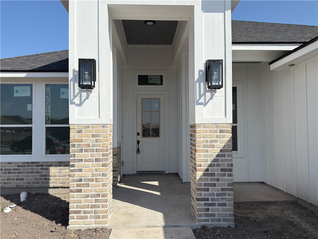 3010 E Stone Creek Dr Property Photo 3