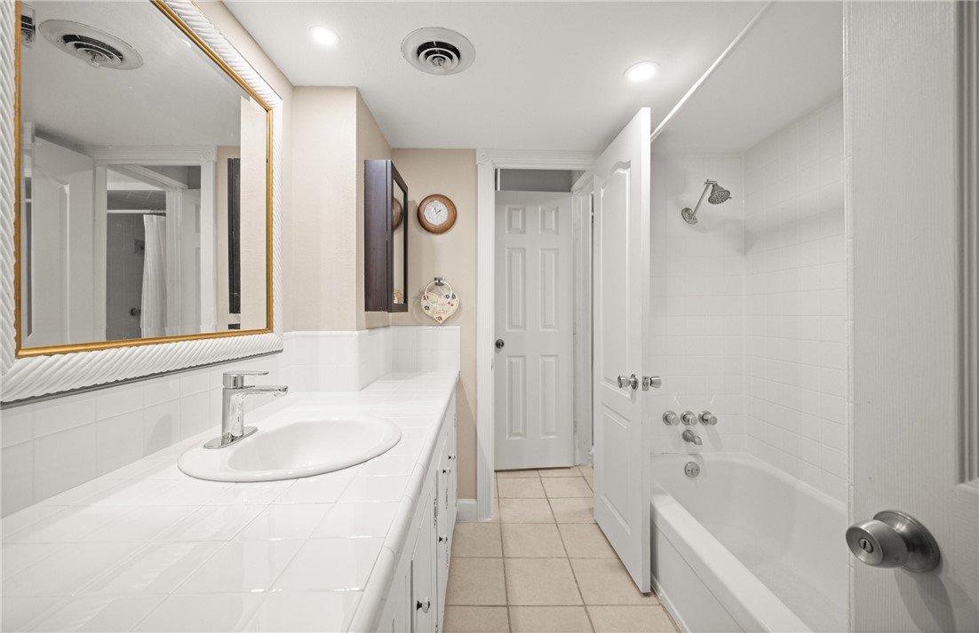 6845 Aswan Dr Property Photo 15