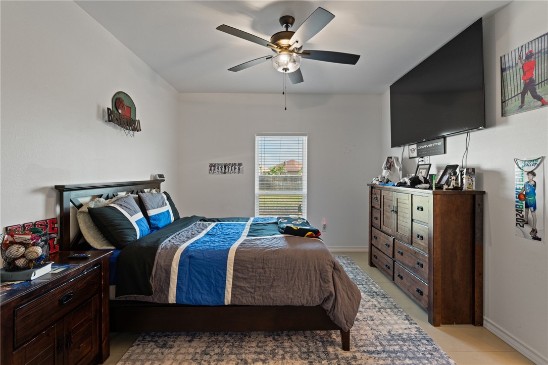 1366 Lion Heart Ct Property Photo 20