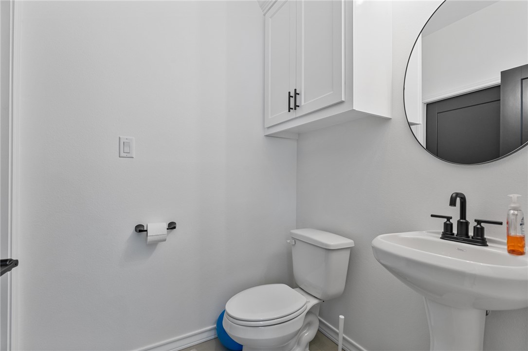 1366 Lion Heart Ct Property Photo 26