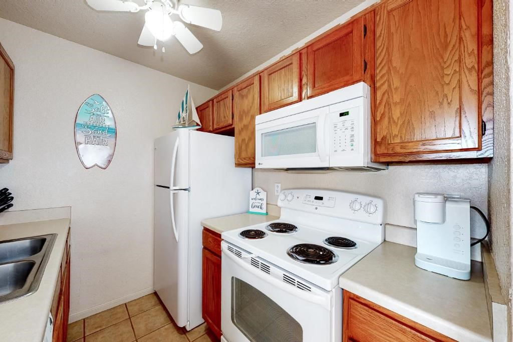 14428 Compass St 207 Property Photo 6